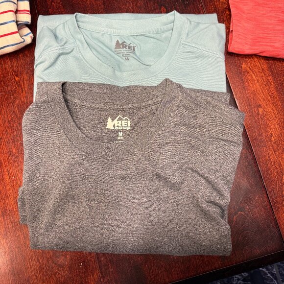 TEE-SHIRT BUNDLE - Picture 3 of 8